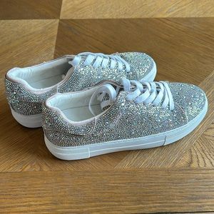 Matisse JULIA RHINESTONE SNEAKER in size 8.5